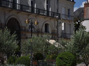 Tours: autour de la basilique et sur la tour...