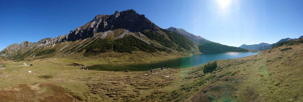 Mehr schiebend als fahrend bezwingen wir am 2. Tag den Radstädter Tauern über die Seekarscharte nach Obertauern. Der wunderschöne Oberhüttensee und der Johannesfall sind weiter Highlights dieses 2. Tages, der uns über die Gnadenalm nach Radstadt führte.