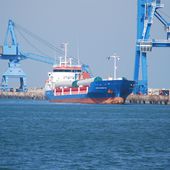 Arrivée du cargo EEMS Transporter au quai des Flamands -