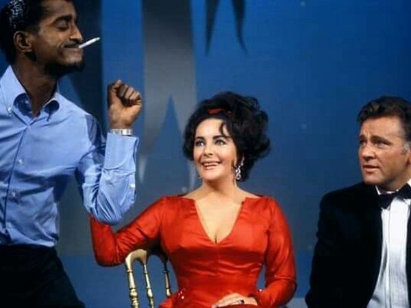 Elizabeth Taylor, Richard Burton with Sammy Davis Jr. sing at his Premiere TV show.