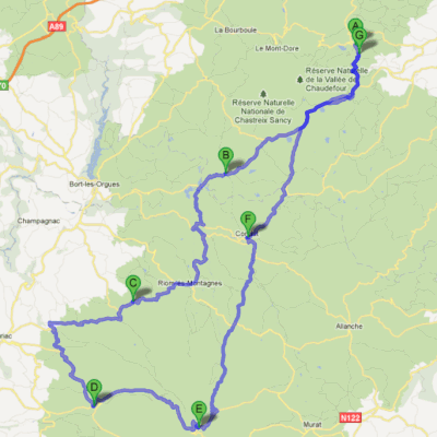 Goldwing et Yamaha 125 - L' Auvergne pays de Salers en 2011