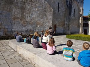 En route avec les CP, CE1, CE2 de Vieux-Mareuil pour le module B : créateurs de paysages