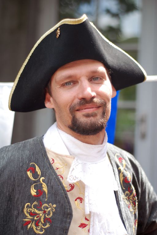 Prestation d'escrime artistique dans le cadre de la fête de la révolution à Murol (63 - Auvergne)