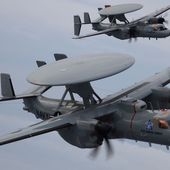 L'US Air Force va t-elle finalement voler sur Hawkeye ? - avionslegendaires.net