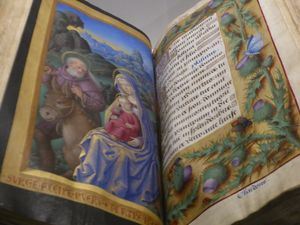 Dans les ors, les enluminures et les écrits. Le retour (temporaire) de la librairie royale de François Ier au château de  Blois
