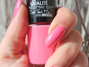 présentation vernis misseurope rose