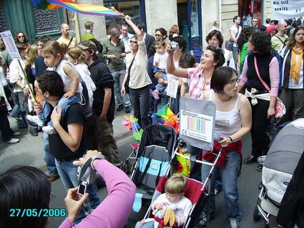 Les photos de nous 2 et de nos copines &agrave; la gaypride.