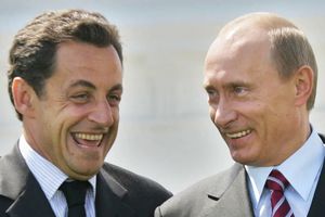 Guerre en Ukraine : l'ancien président français «Nicolas Sarkozy » est critiqué d’adopter une position pro-russe!