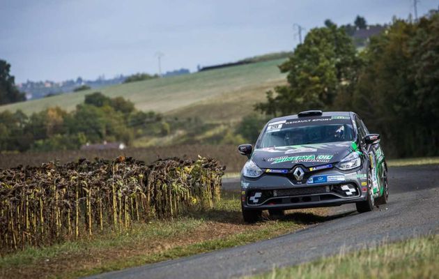 CLIO R3T TROPHY FRANCE: Carminati prend l’avantage