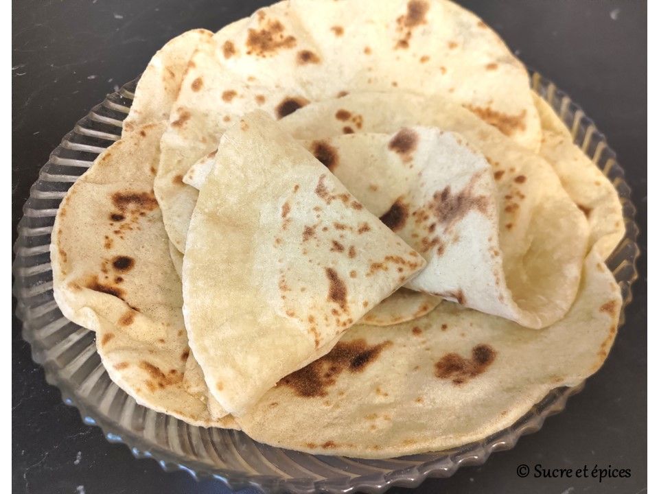 Pains pita libanais à la poêle - Recette en vidéo