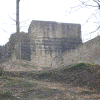 Vestiges de trébuchet au château de Montrond?
