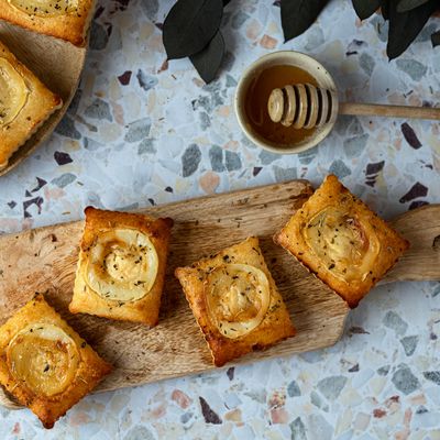 Financiers salés au chèvre et miel