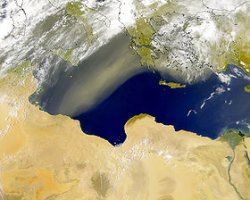 Alerte ! Particules d'uranium appauvri de la Libye à l'Europe via le Sirocco