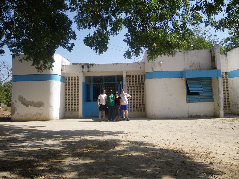 Mission 2010
Construction d'une salle de classe à Daga-Babou avec Yohan ,Lucie,Nicolas,Corentin,Elodie,Martin,
Sébastien,Julien.