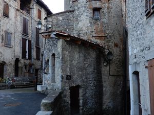 Annot, Alpes de Haute Provence (Voyages en camping-car)