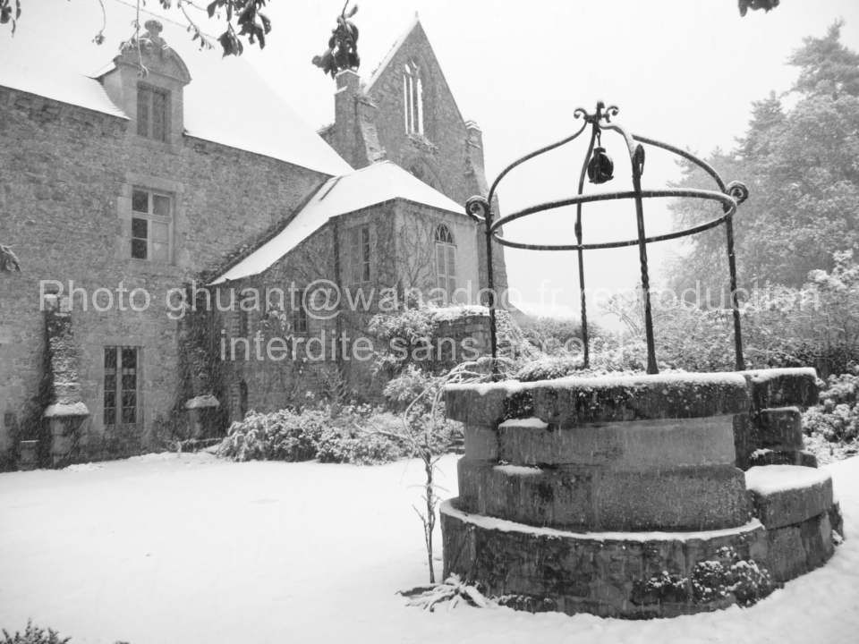 L'abbaye de Beauport le 1er décembre 2010 sous la neige. Mais les plus grosses chutes étaient encore à venir...