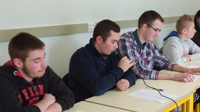 Débat citoyen au lycée 