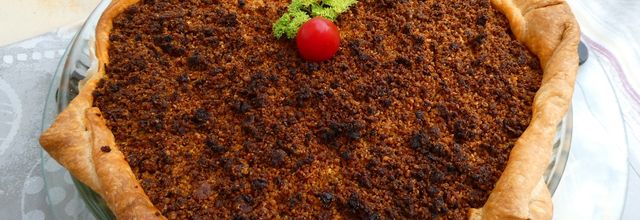 TARTE COURGETTES-CHEVRE, CRUMBLE DE TOMATES SECHEES