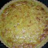 Quiche with curry and tuna