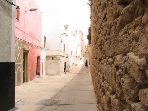 La ville industrielle (mais aussi spt de surf incontournable et très joli forteresse portugaise) de Safi. Méconnue, à tort !