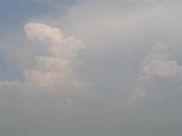 <p>Mes photos de nuages orageux depuis mars 2005</p>