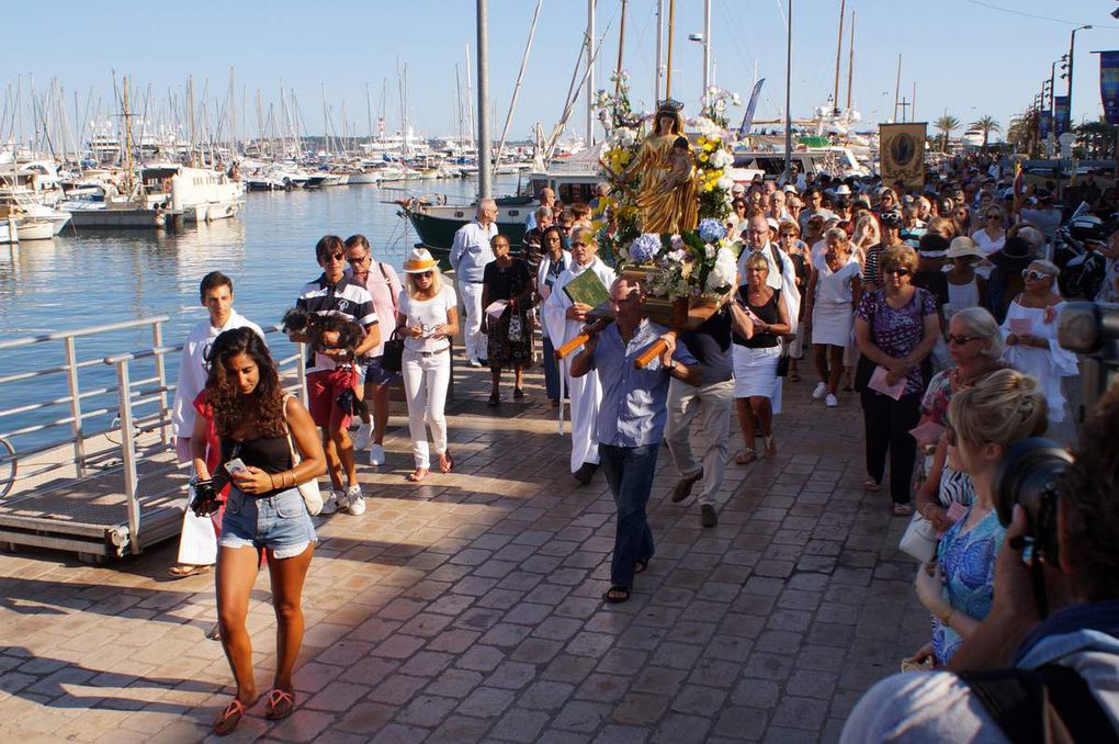 Août : procession et messe de l'Assomption