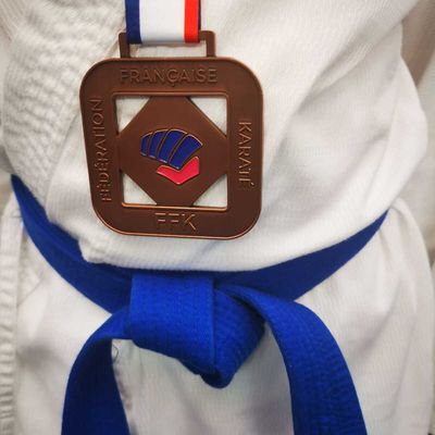 Une médaille Nationale pour Samira Meunier.
