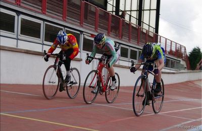 Seconde manche du challenge des vélodromes à Bruay 2010