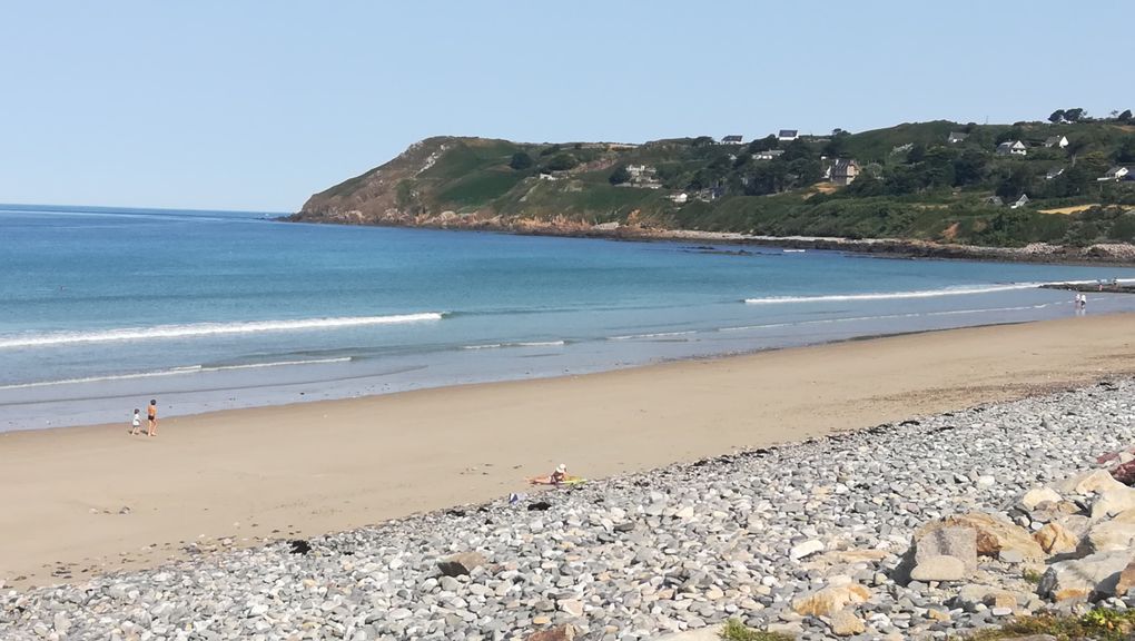 Dielette, son port- Sciotot, sa plage et Le Rozel ,son église