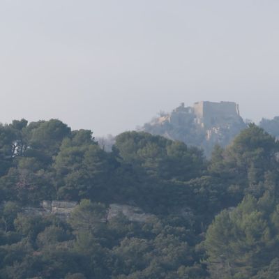 Près de Vernègues sous le brouillard / Balade en Provence dans le 13