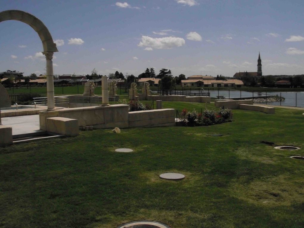 Chantier d'entretien des espaces verts au Ludo Parc de Nérac