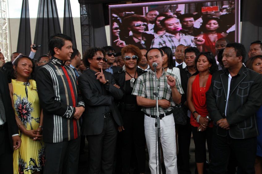 Dans le cadre du IIè anniversaire de la IVèRépublique, le couple présidentiel, Andry et Mialy Rajoelina, a inauguré le «Coliseum de Madagascar» sis à Antsonjombe. 2è partie. Photos: Harilala Randrianarison