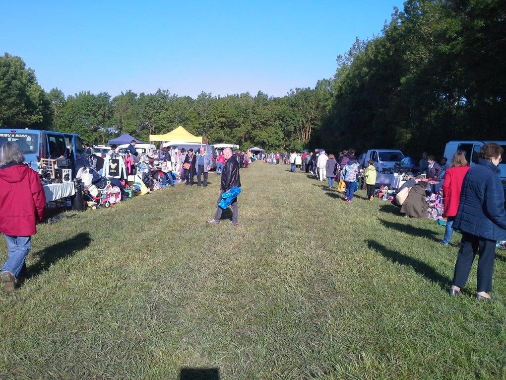 UN VIDE GRENIER TOUJOURS PLUS FORT