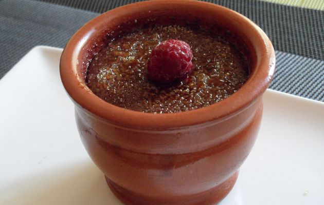 Crème brûlée chocolat framboises