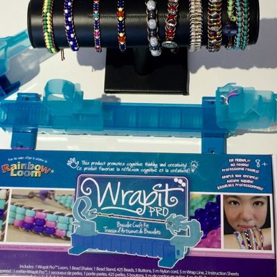 Bracelet et bracelet de cheville Shamballa arc-en-ciel sur Wrapit Rainbow loom 