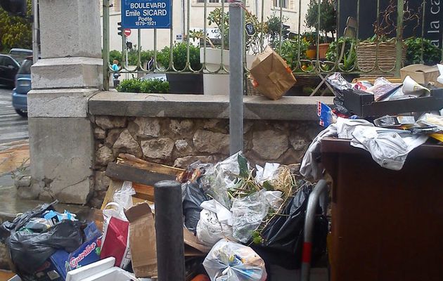 Comment éviter que les poubelles ne débordent à Marseille (et en France)