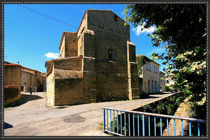 Diaporama église fortifiée de Villegailhenc