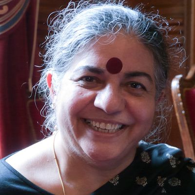 Vandana Shiva à Paris pour la liberté des semences