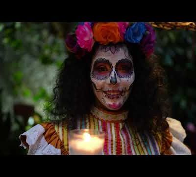 Lucha Villa – La Llorona (Versión Día De Muertos)