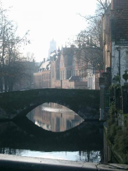 <P><FONT color=#0080ff><EM>Quelques photos de Bruges la morte ou la venise de nord... prise lors de nos noces de Coton le 27décembre 2004</EM></FONT></P>