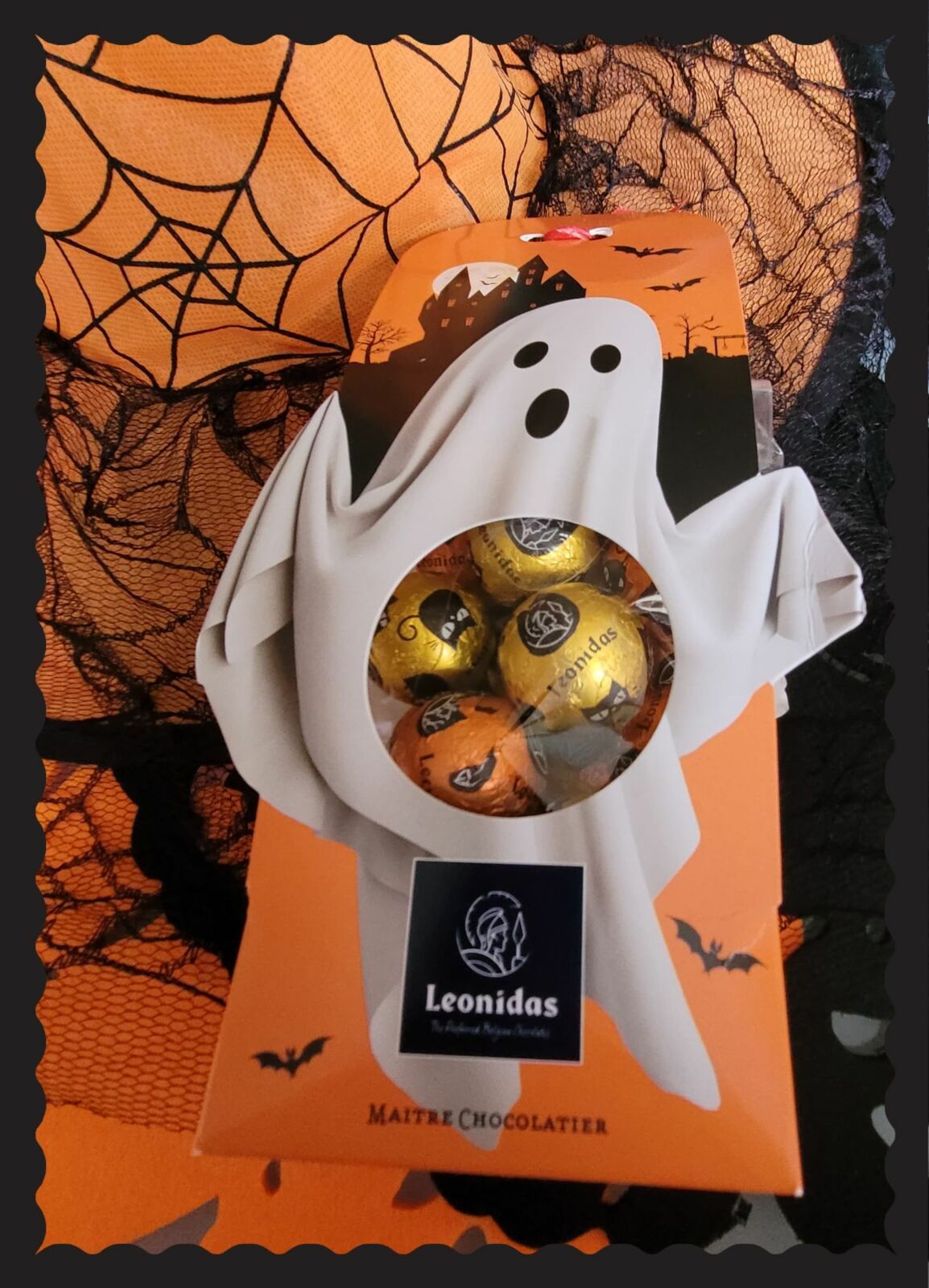 Un chocolat Léonidas qui pétille ou un sort ... halloween 2022 !!!