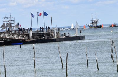 Le Français et le Phoenix, au large de Bélisaire, dans le Bassin d'Arcachon...