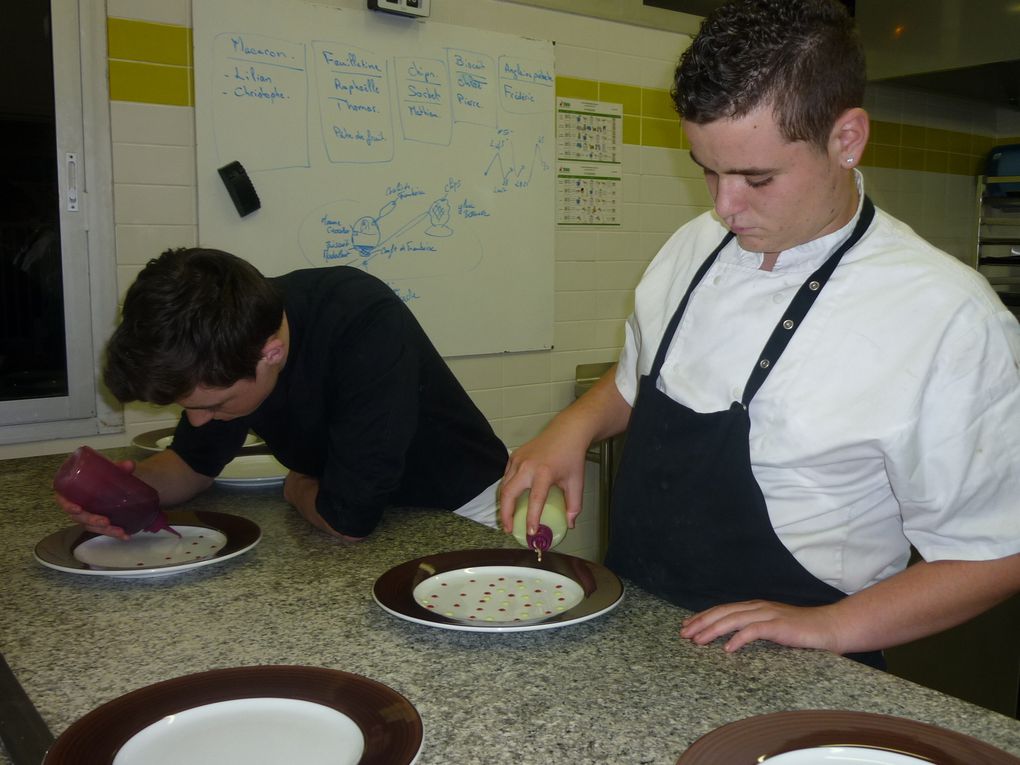 Photos du repas de noël du 12 Décembre