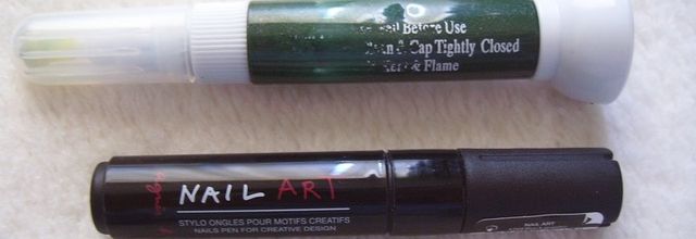 Test de 2 stylos de nail-art