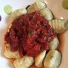Gnocchi aux herbes sauce tomate/tomates séchées/pancetta