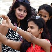 Pakistan : une adolescente et ses parents morts pour un selfie