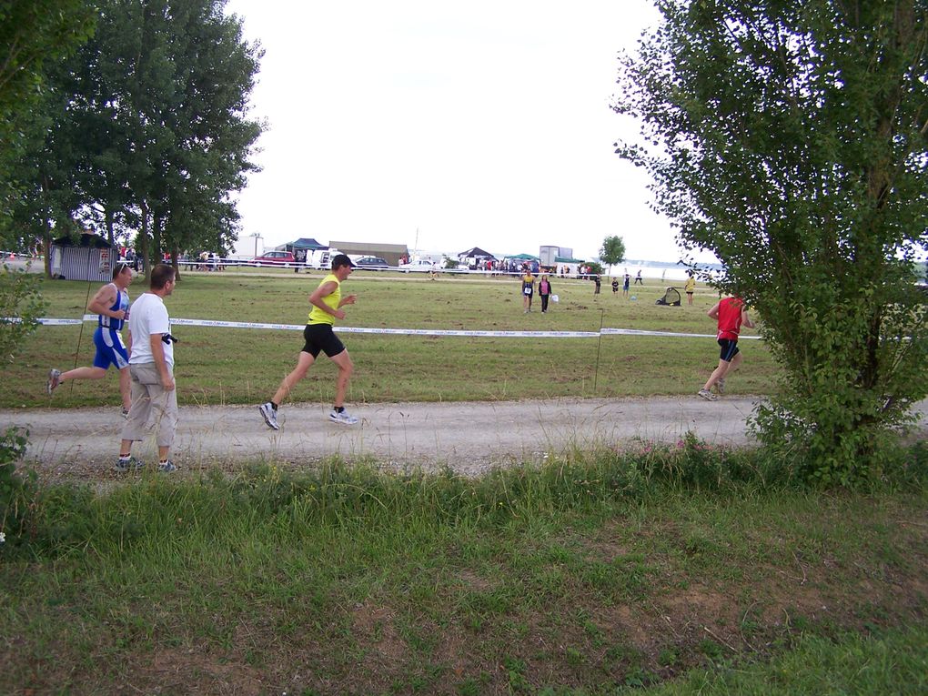 Prises du vue du triathlon du lac du der 2009 sur le port de Nuisement dans la marne