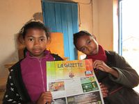 Formation de Sensibilisation au métier de serveuse/serveur dispensée par Gérard JUIF avec l'aide de Mlle TAHIRY pour la traduction..