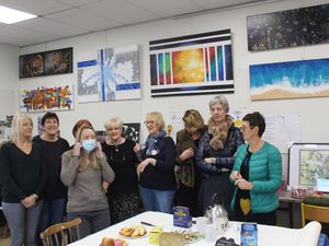 Atelier fluid'art - Acrylic pouring - avec Sabrina - Les artistes de l'Atelier de Flo