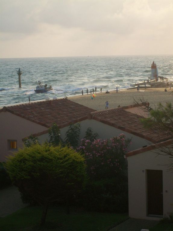 L'entrée du port de Capbreton